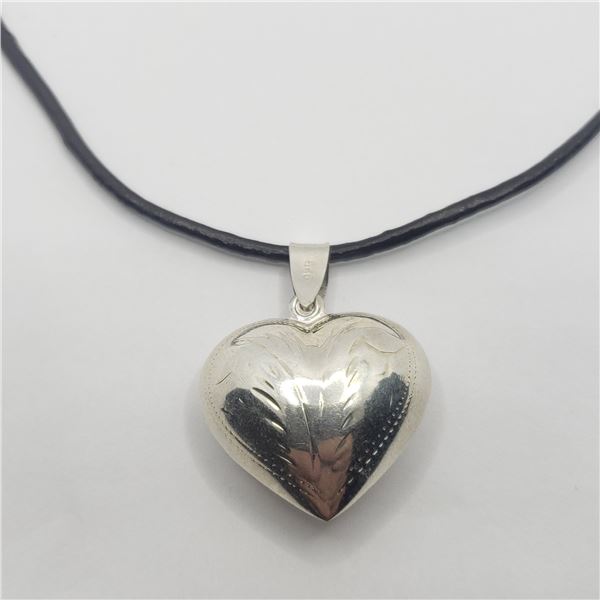 necklace and pendant