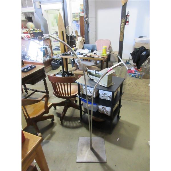 Curved Metal Clothes Rack