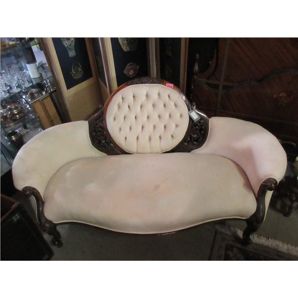 Victorian Cameo Back Parlour Settee - Circa:1890