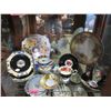 Image 1 : Shelf Lot of Vintage China