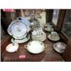 Image 1 : Shelf Lot of Vintage China