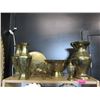 Image 1 : 7 Piece Lot of Brass Vases & Décor