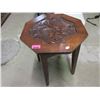 Image 1 : 1907 Hand Carved  Top Oak Accent Table