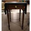 Image 2 : MAHOGANY SHERATON PEMBROKE TABLE