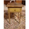 Image 1 : NEW ENGLAND PAINTED STAND