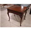 Image 3 : COUNCILL WALNUT QUEEN ANNE STYLE END TABLES