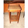 Image 2 : PINE DIMINUTIVE WASHSTAND