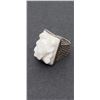 Image 2 : ANTIQUE WHITE JADE CHUNKY RING