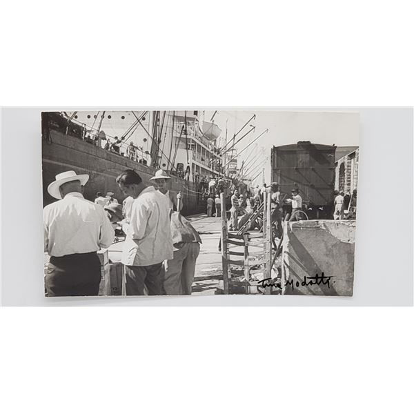 TINA MODOTTI ORIGINAL PHOTOGRAPH SIGNED STUDIO STAMPED