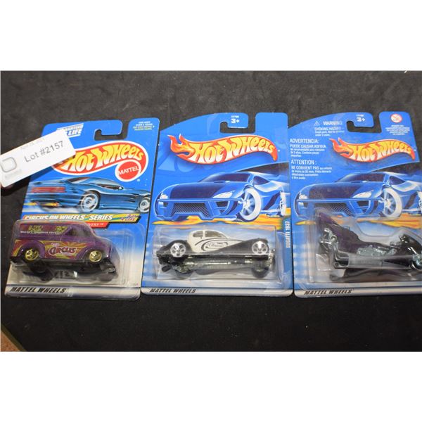 1999 / 2000 HOT WHEELS NOS TOY CARS