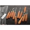 Image 1 : LEE VALLEY CARVING TOOLS