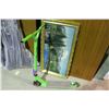 Image 2 : Green Scooter