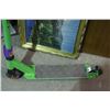 Image 3 : Green Scooter