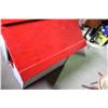 Image 4 : Dog House Made with 1/2" and 3/4" Plywood Double Insulated Floor
