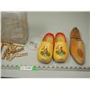 Image 2 : Lot of Wooden Items, Clothes Pins, Shoes, Bowls and Misc
