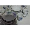 Image 2 : Partial Plates, Cups, Bowl Set (24 pieces)