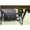 Image 2 : Singer Sewing Machine Got a Foot Pedal
