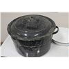Image 2 : Enamel Canner and Enamel Bowl