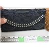 Image 2 : (3X THE MONEY) Vintage Purses