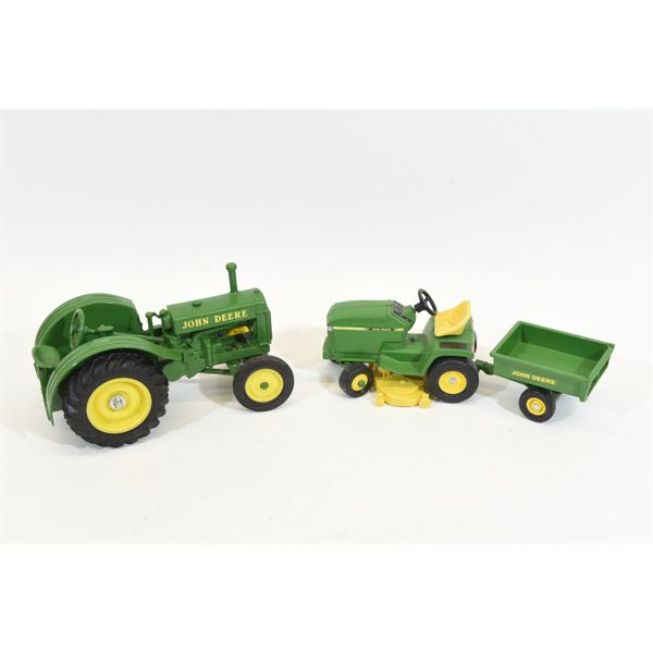 Box Lot John Deere Collectibles