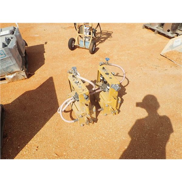 (2) industrial pumps w/filter