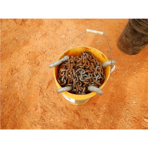 (1) bucket of chain