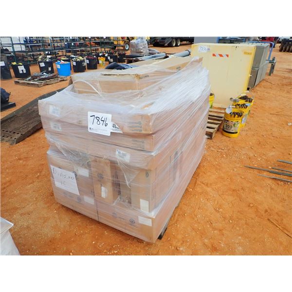 (1) pallet reversible shower seats