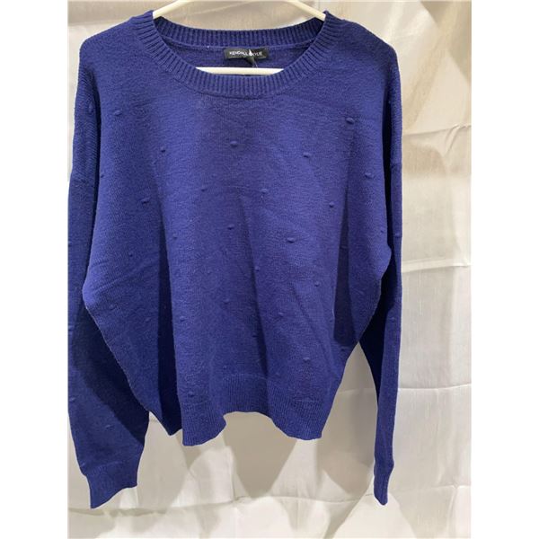 Kendall and Kylie Ladies Size M/M TopÂ Â 