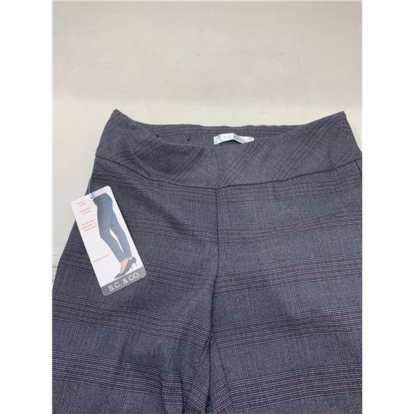 SC CO Ladies Size 8 PantsÂ 