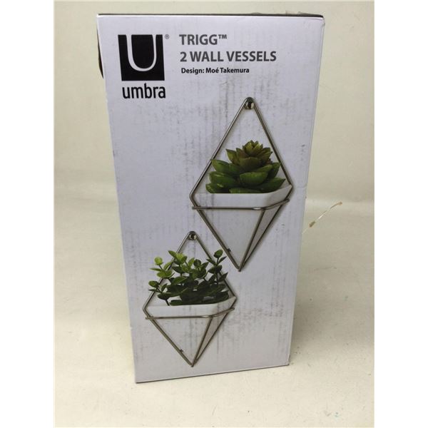 Umbra 2 Wall Vessels