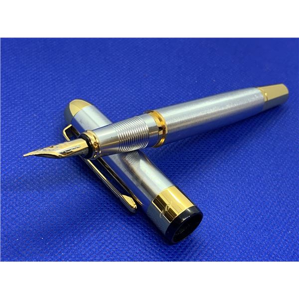 Fine Steel Iridium Point Executive Fountain Pen