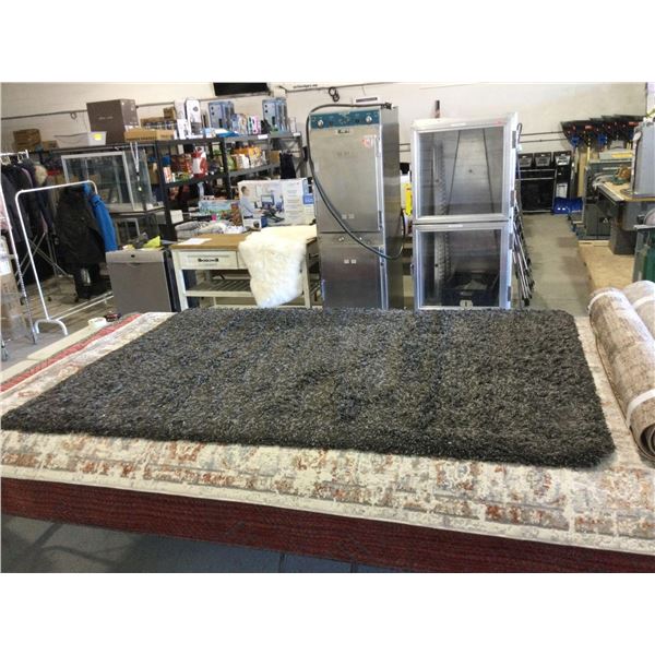 Black Area Rug (5ft 3in x 7ft 5in)