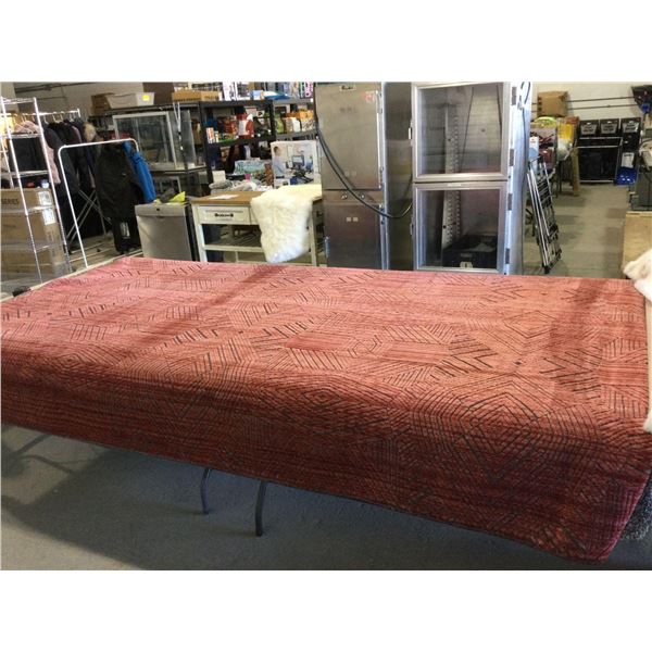 Malibu Area Rug (7ft 10in x 10ft 6in)Â 