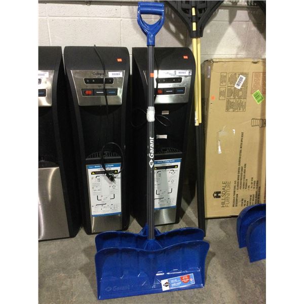 Garant Snow Shovel Lot of 2
