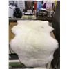 Image 1 : Interiors Genuine Sheepskin RugÂ 