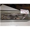 Image 1 : Box with contain