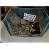 Image 1 : Box with contain