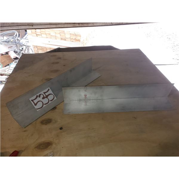 Aluminum plate 90°