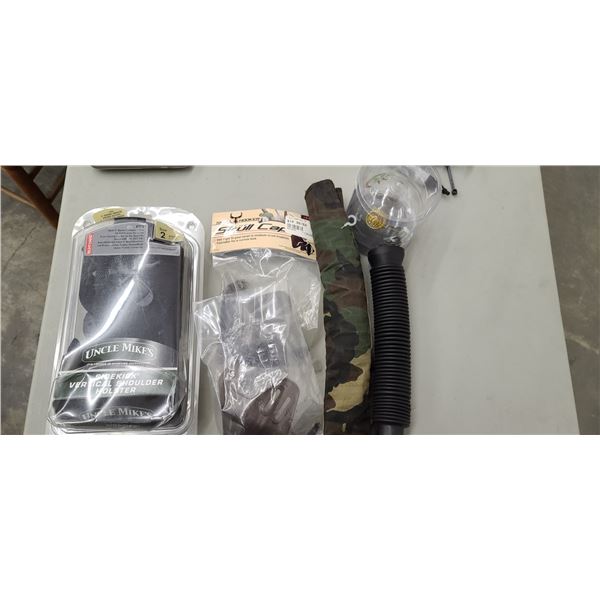 ASSORTMENT; VERTICAL SHOULDER HOLSTER, JOHN DEER ORNAMENT, 2 SKULL CAPS