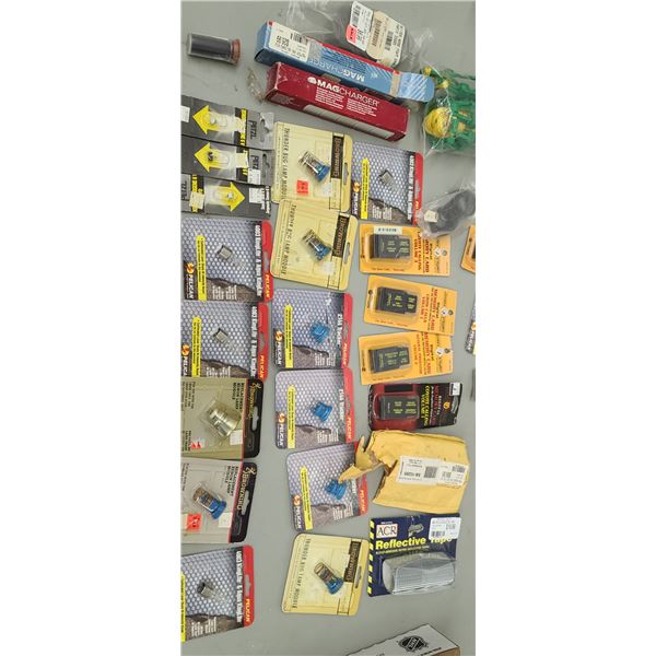 MISC. REPLACEMENT LIGHTBULBS FOR PELICAN AND BROWNING