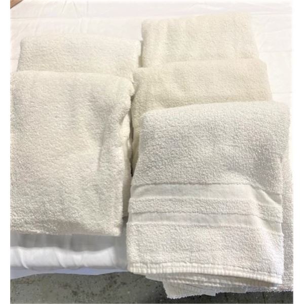 Bath Towels (White/Beige)  Qty 5