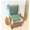 Image 1 : Sewing Kit Chair