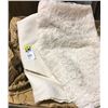 Image 1 : Table Cloths
