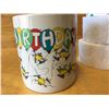 Image 2 : Happy Birthday Mug + Party Crepe Streamer