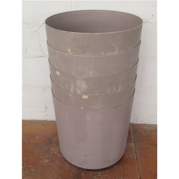 Qty 5 Plastic Stacking Planter Pots 16"D x 17"H