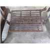 Image 21 : Vintage Singer Sewing Machine BA-3-8S in Wood & Metal Folding Cabinet Table