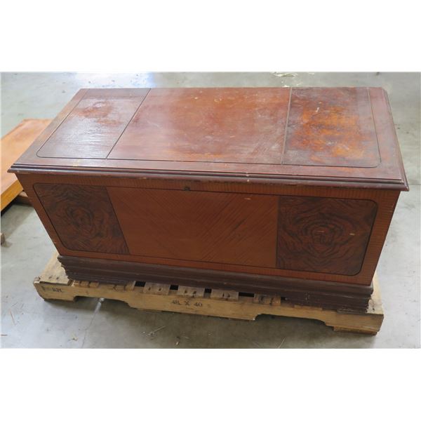 Wooden Chest w/ Lock & Metal Hardware 40"x18"x20"