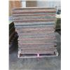 Image 2 : Pallet 70 Plywood Sheets 48"L x 32" W x Mix (3/8 & 1/2")