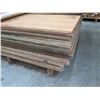 Image 2 : Pallet Multiple Plywood Sheets 48"L x 24" W