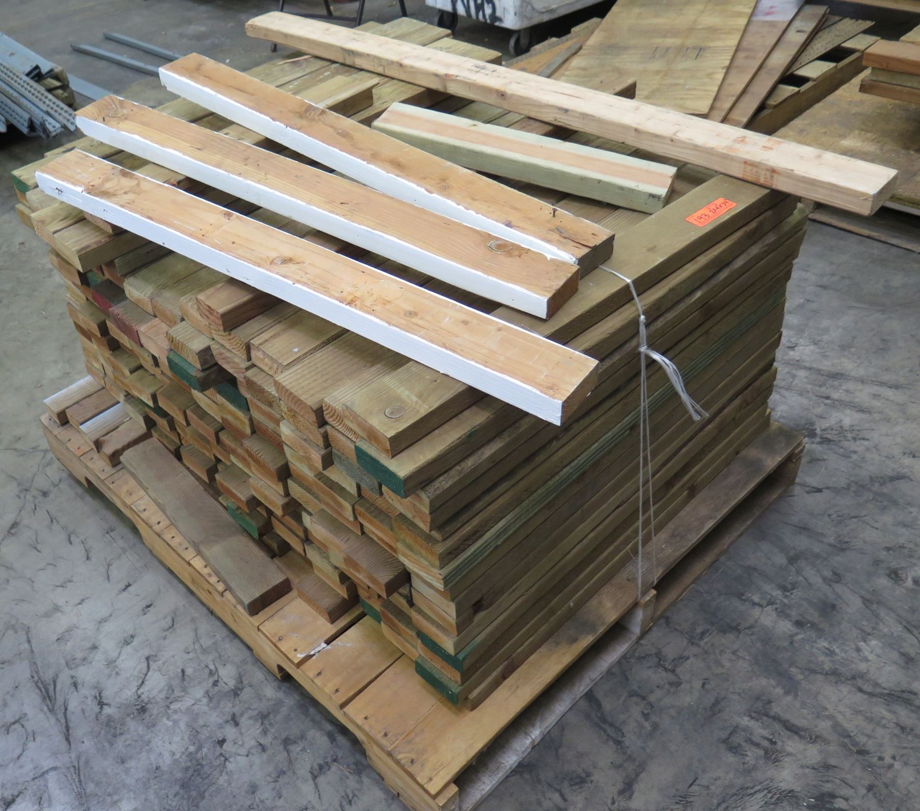 Multiple Planks Pallet Multiple Wood Planks 34